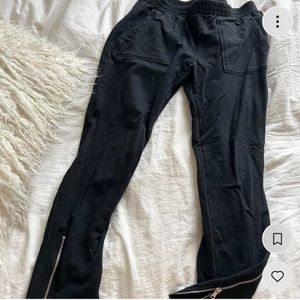 Joggings with thick band